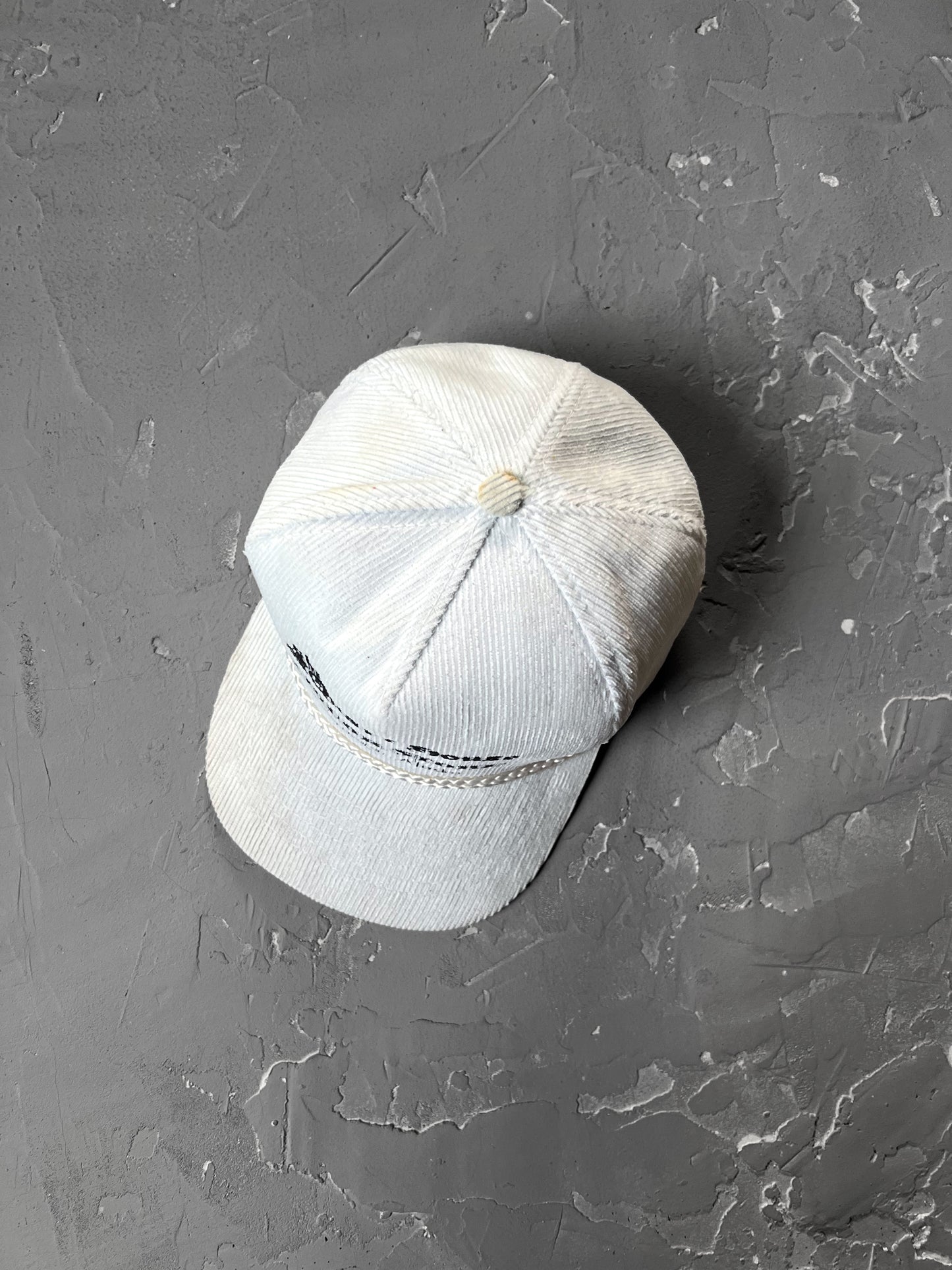 1980s Quart House Liquor Store Trucker Hat