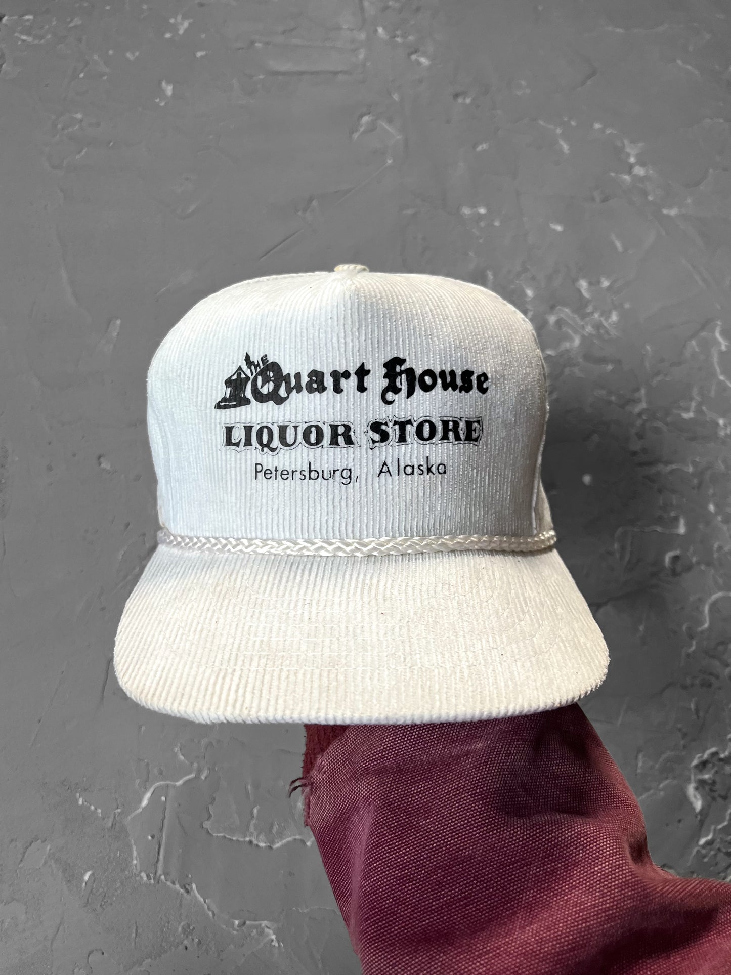 1980s Quart House Liquor Store Trucker Hat