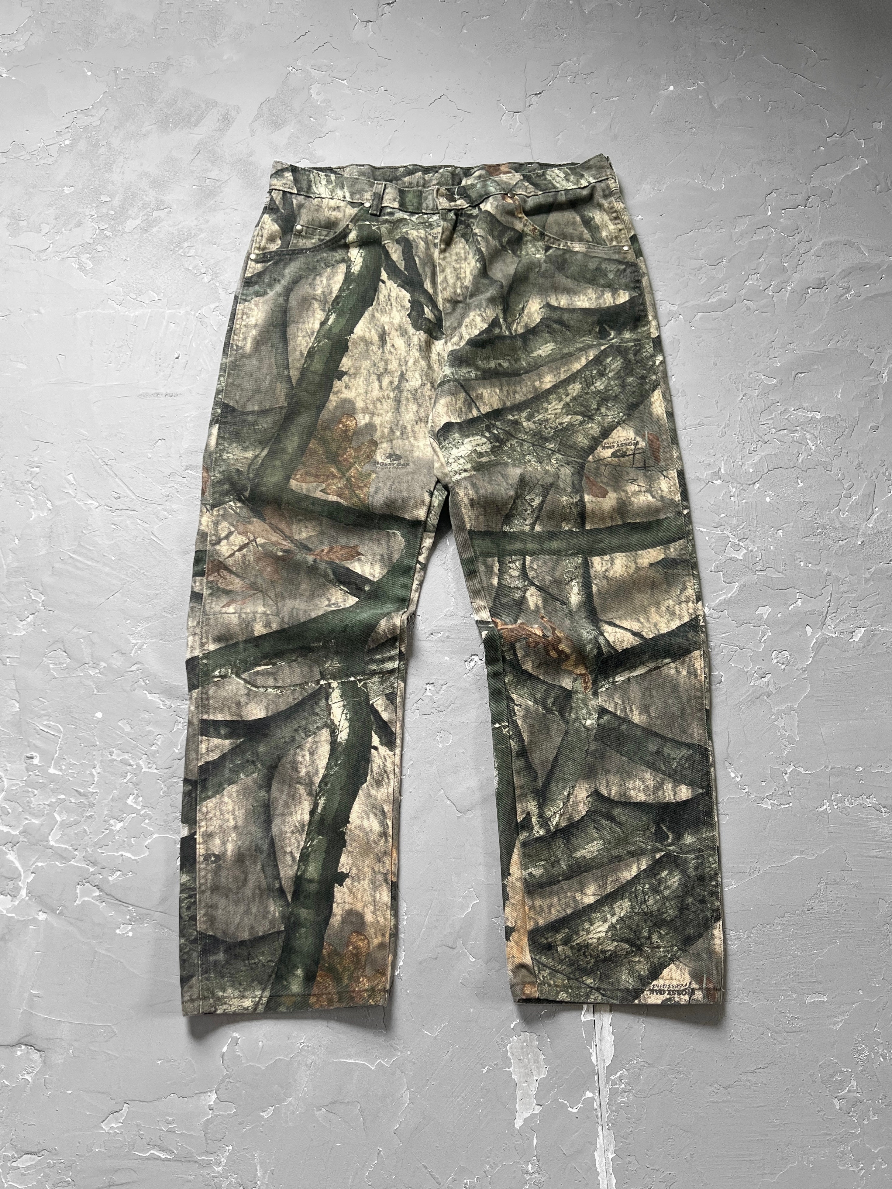 2000s Wrangler Mossy Oak Camo Carpenter Pants [36 x 30]