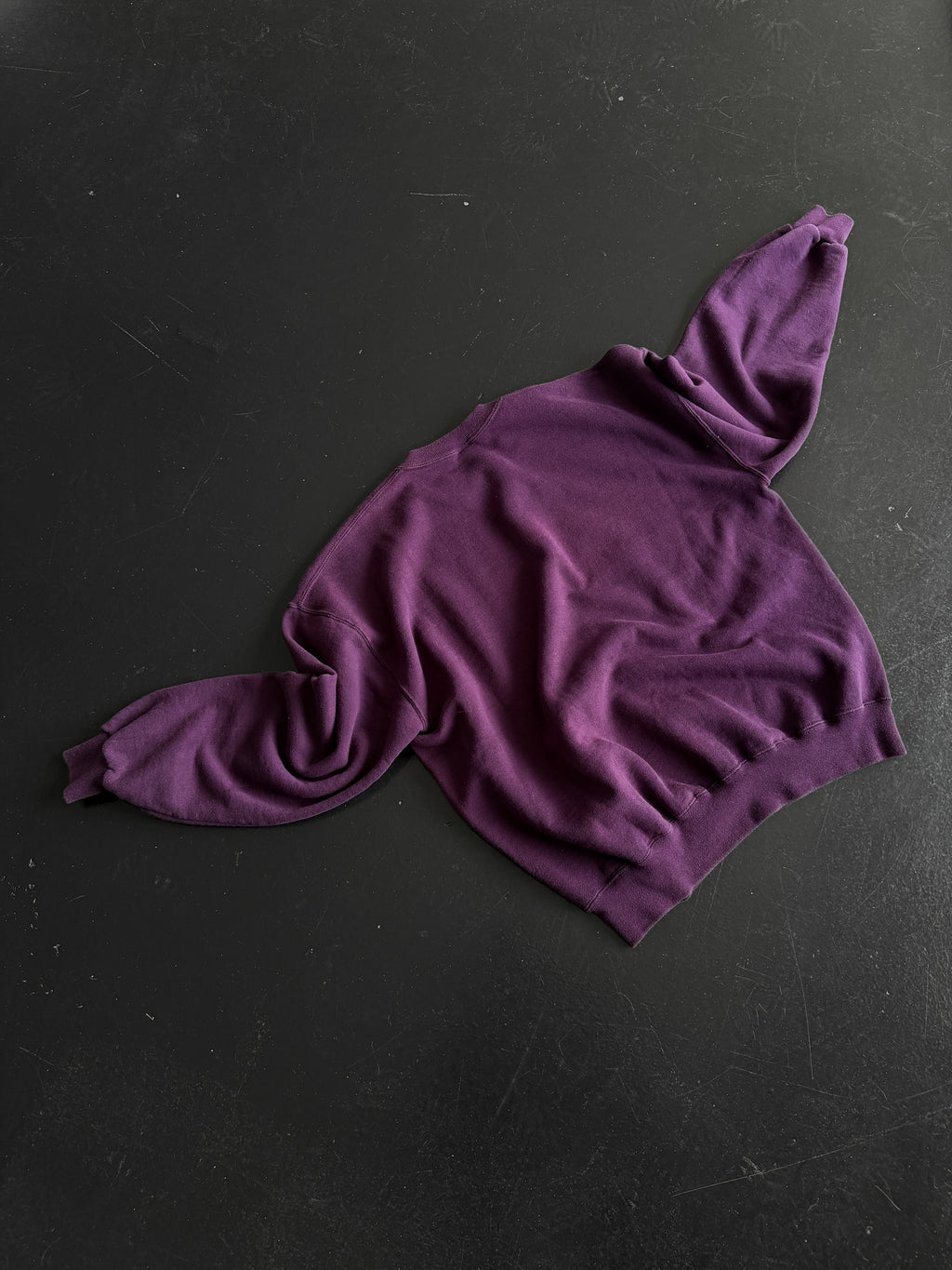 1990S RUSSELL SUN FADED PLUM BOXY SWEATSHIRT