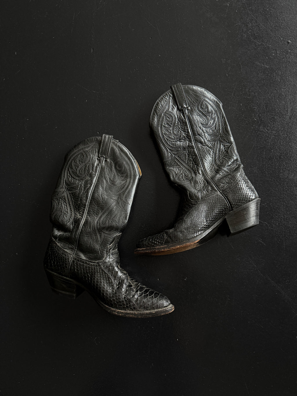 1990S TONY LAMA BLACK LEATHER COWBOY BOOTS