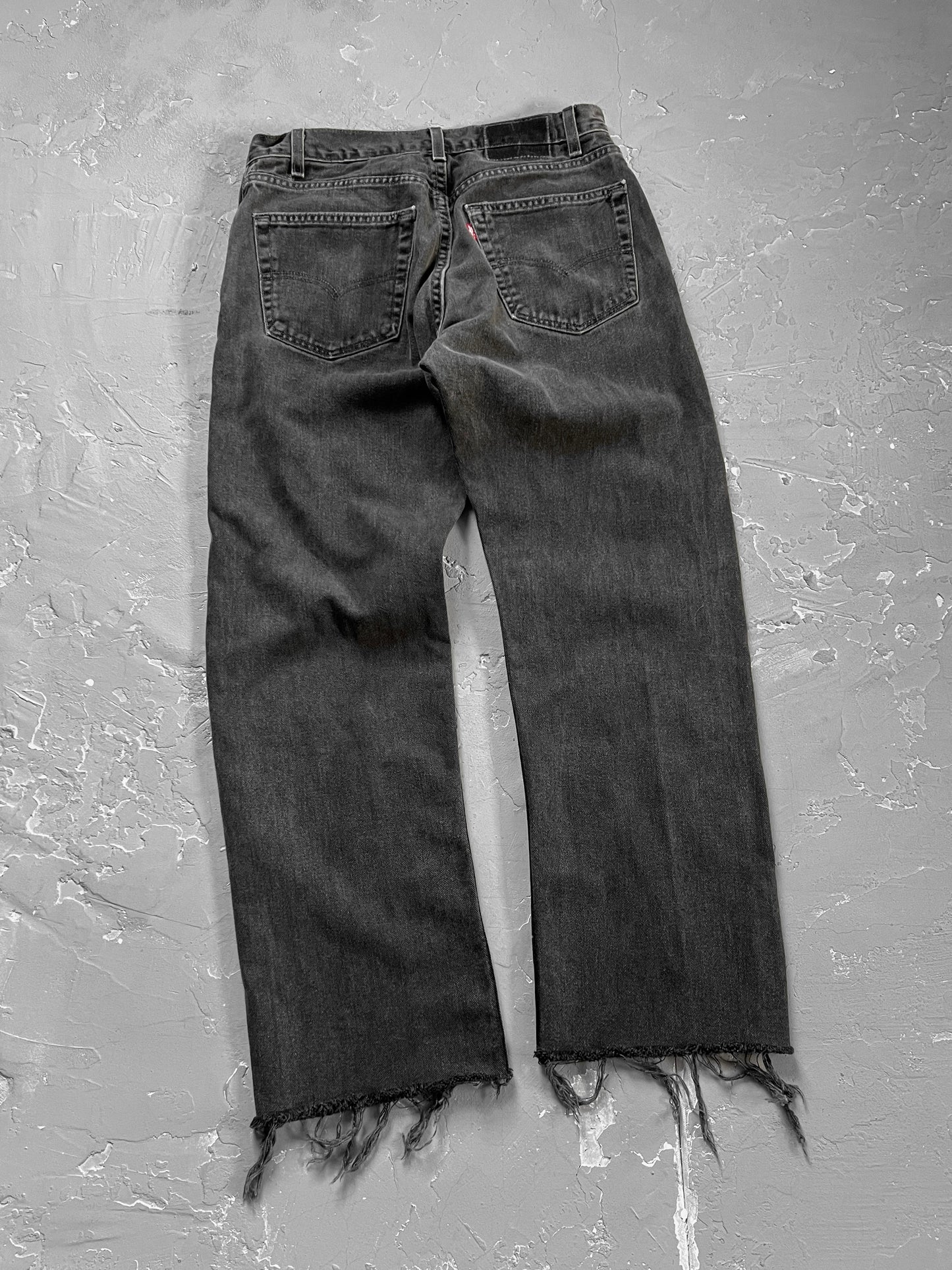 1990s Faded Black Levi’s 505 [32 x 30]