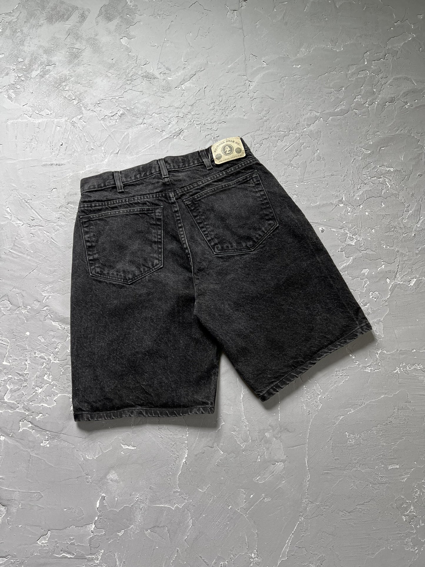 2001 Arizona Baggy Black Denim Shorts [33]