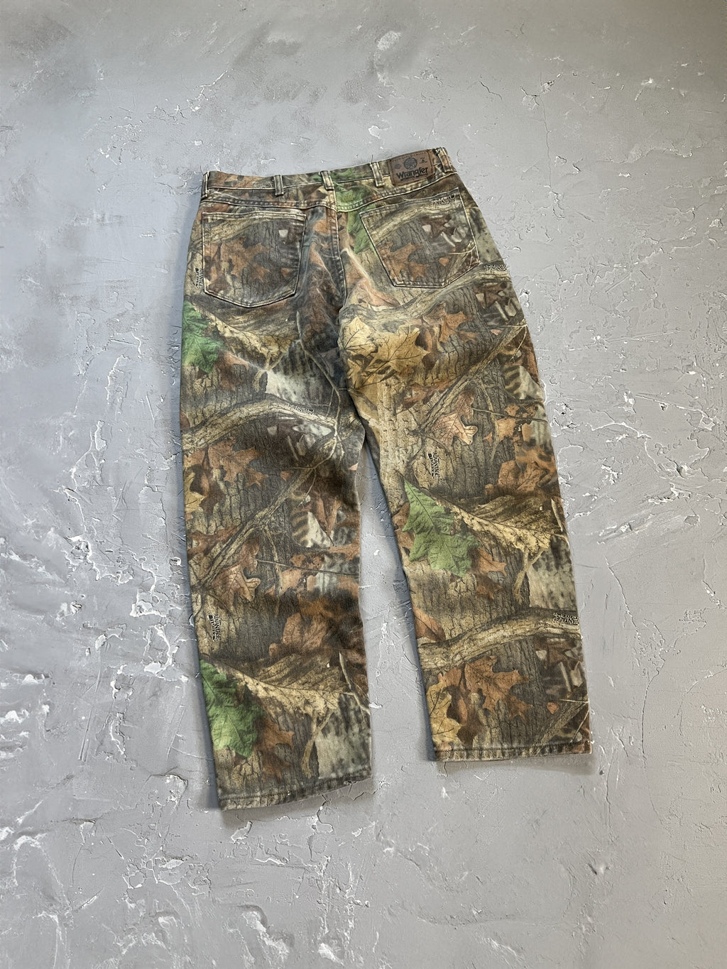 2000s Wrangler Realtree Camo Double Knee Pants [34 x 30]