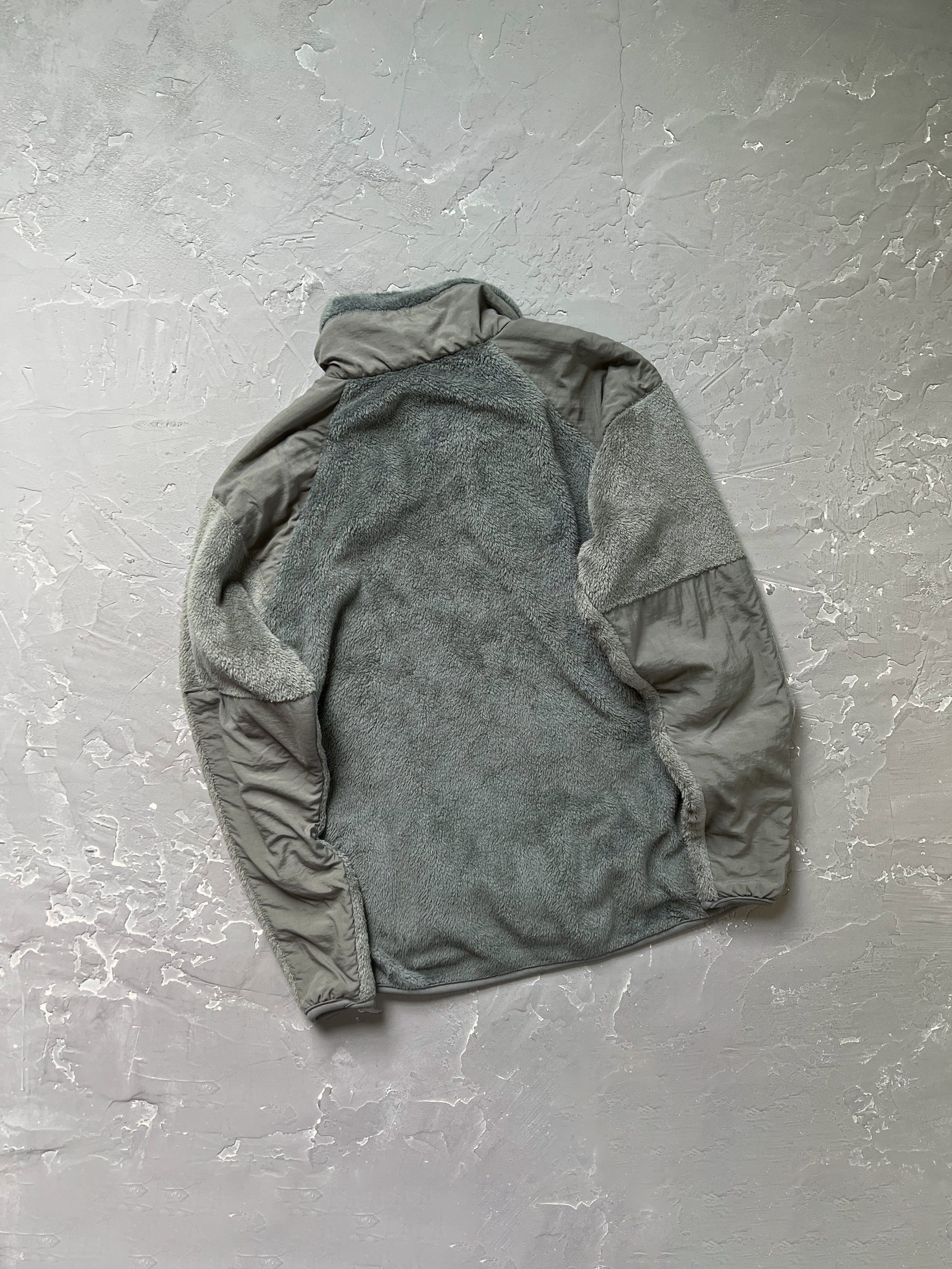 1990s U.S. Army Sage Green Cold Weather Fleece Jacket [M]
