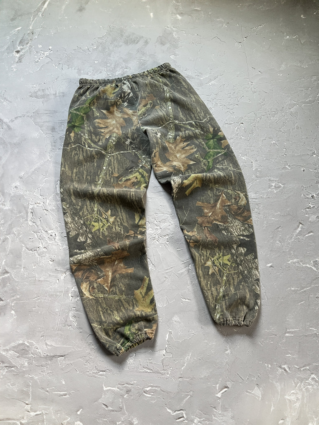 1990s Mossy Oak Camo Sweatpants [26-36 x 30]