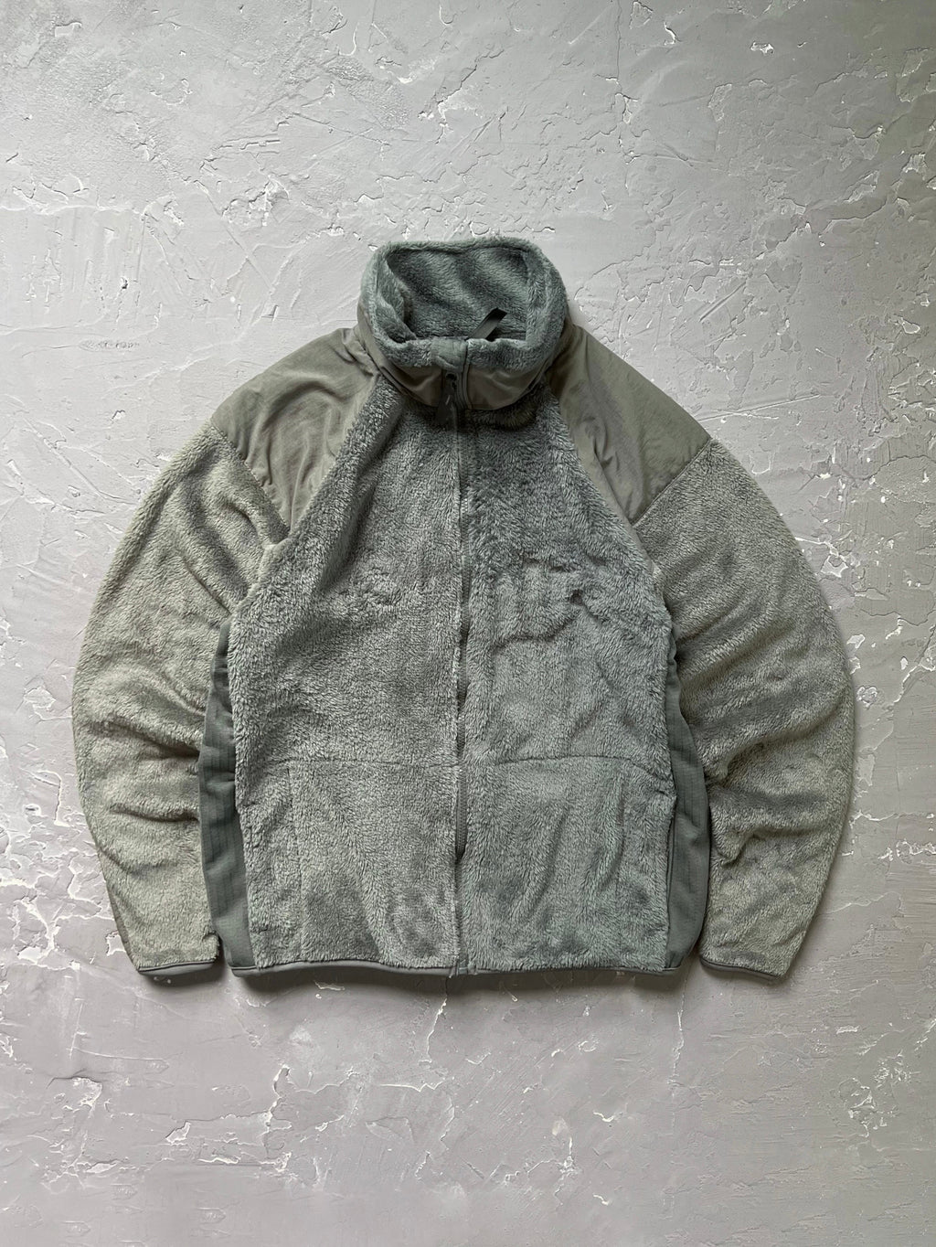 1990s U.S. Army Sage Green Cold Weather Fleece Jacket [M]