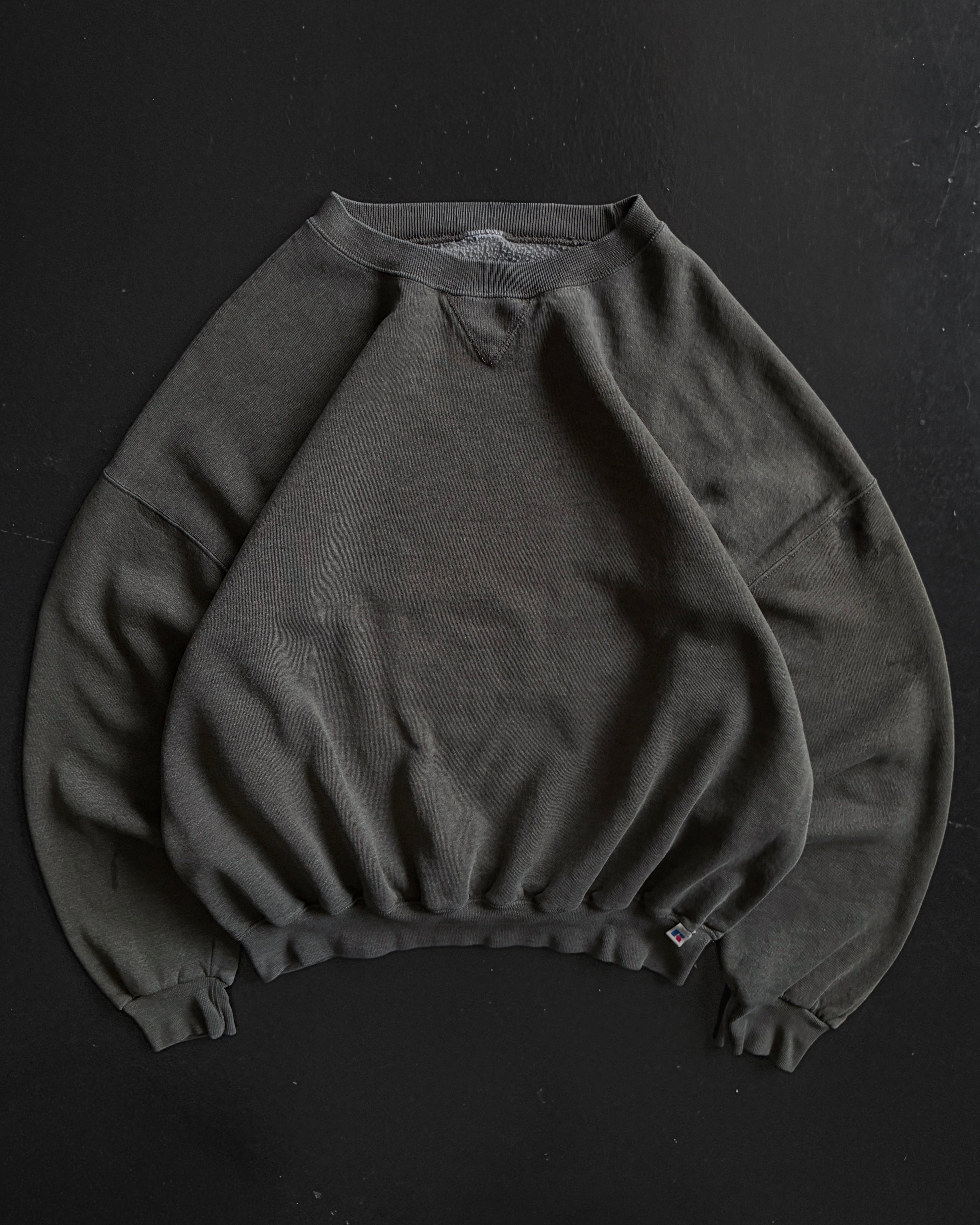 1990S RUSSELL FADED GRAY BOXY SWEATSHIRT