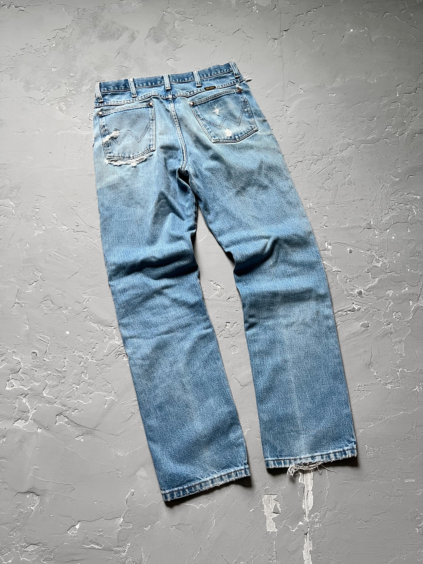 1990s Distressed Wrangler Jeans [32 x 32]