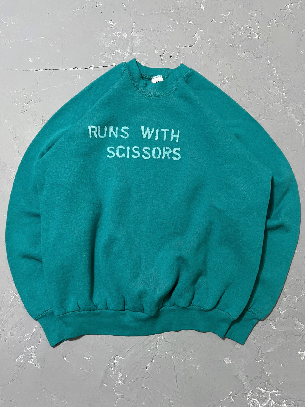 1980s “Runs With Scissors” Raglan Sweatshirt [M]