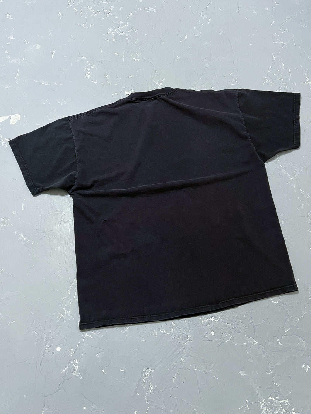2000s “Those who are different change the world..” Tee [XL]