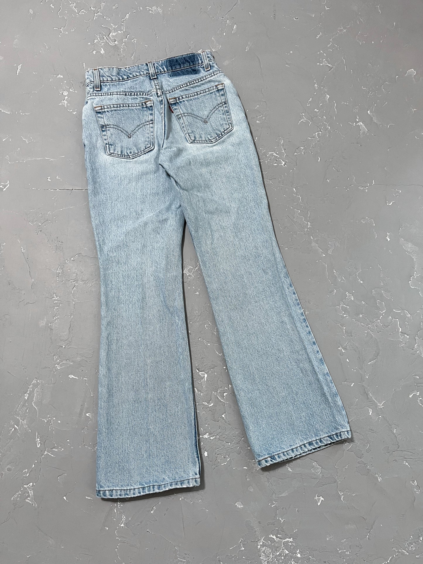 1990s Light Wash Levi’s Flares [26 x 30]