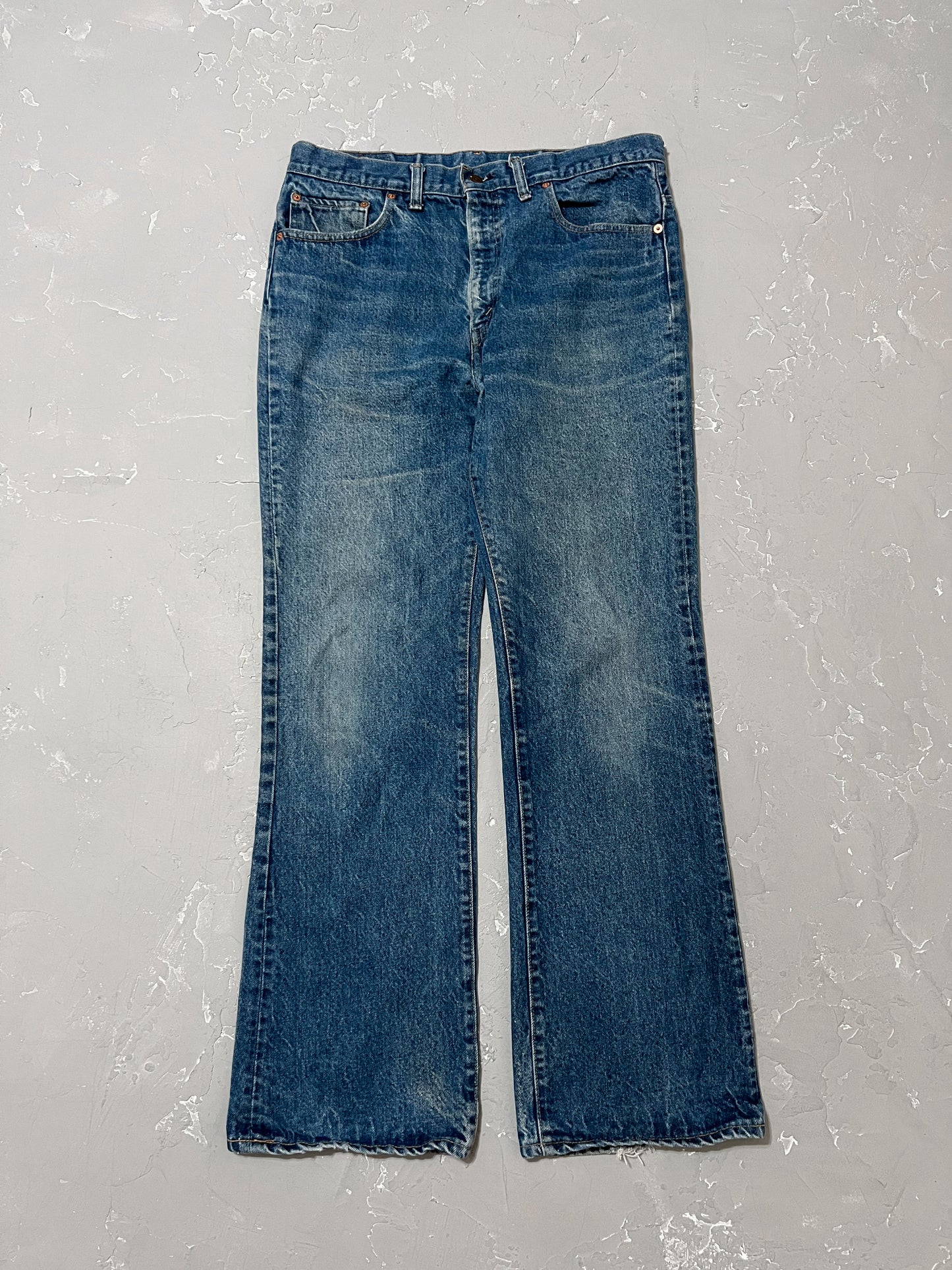 1980s Flared Levi’s 517 [34 x 32]